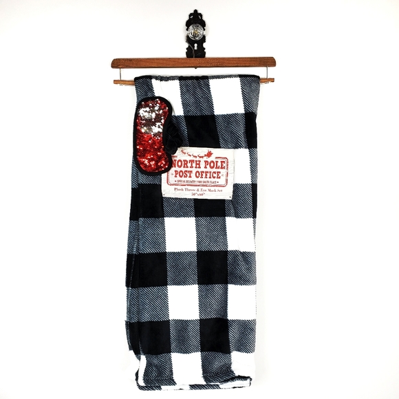Cozy Buffalo Plaid Throw Blanket & Sequin Eye Mask - Picture 3 of 7